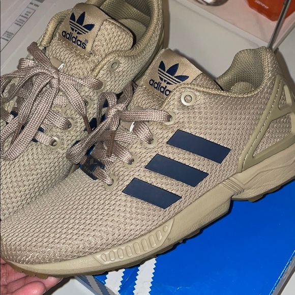 Adidas - Picture 2 of 4